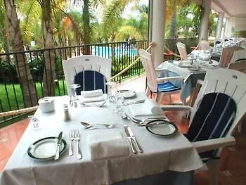 Ria Park Garden 4*