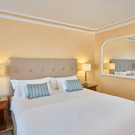 Ria Park Garden מלון 4*