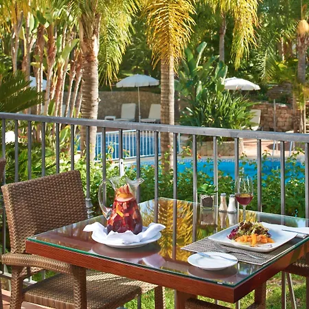 Ria Park Garden Hotel 4*