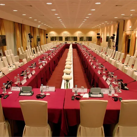 מלון Ria Park Garden