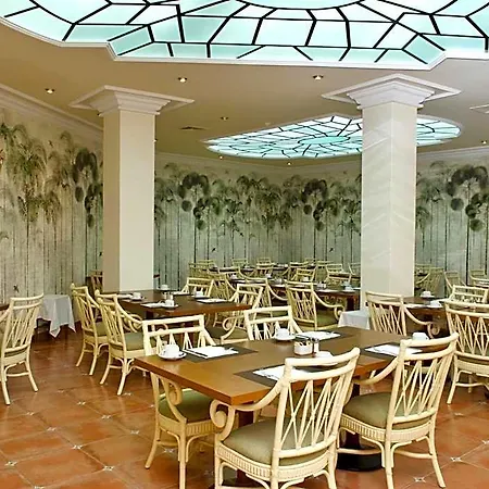 Hotel Ria Park Garden 4*
