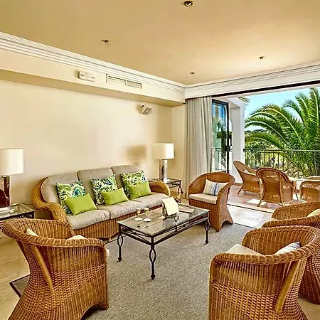 Ria Park Garden 4*