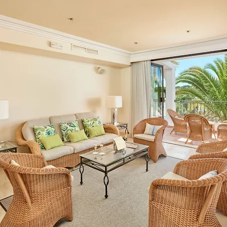 Ria Park Garden Hotel